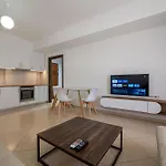 Meri\'S Apartments 1