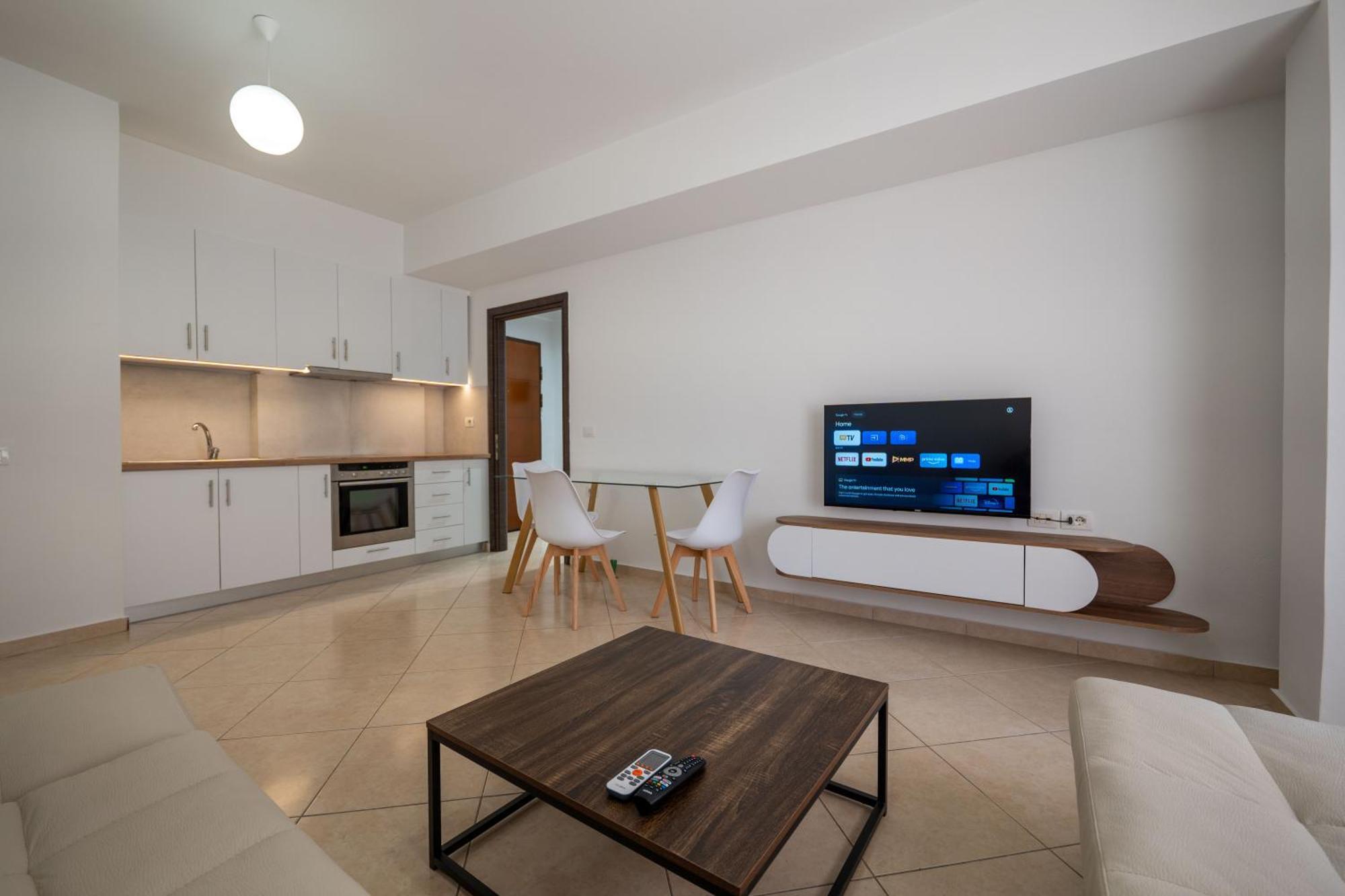 Meri's 1 * Sarandë